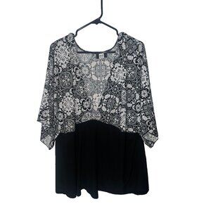 Studio 1940 woman's top tunic plus size 1X? 2X? deep v-plunge neckline S/S